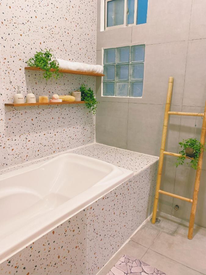 Wabi Sabi Homestay โฮจิมินห์ซิตี้ ภายนอก รูปภาพ